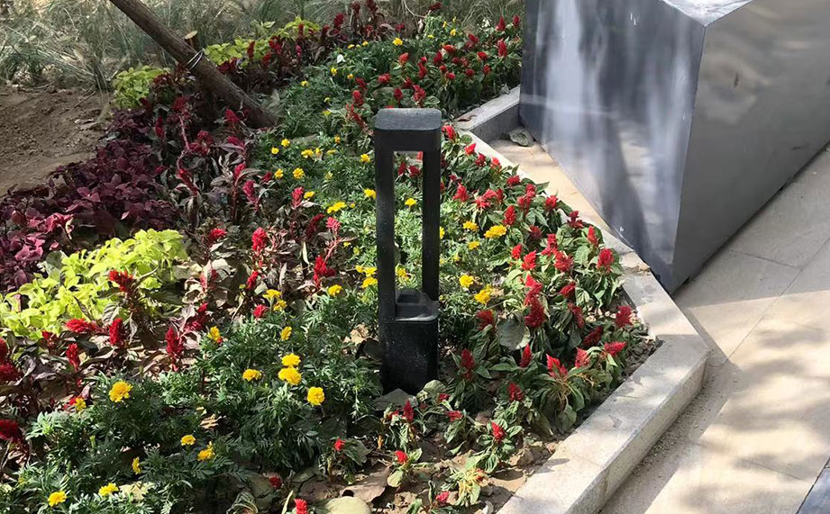口袋公園，草坪燈